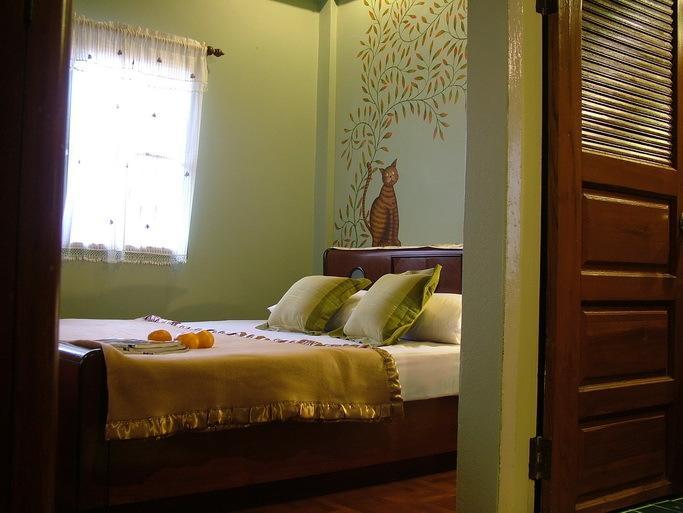 Siri House Bed And Breakfast Chiang Mai Habitación foto